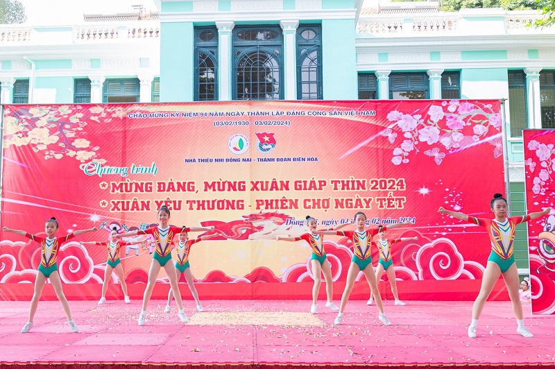 Xuan Yeu Thuong 2024 7_2.jpg