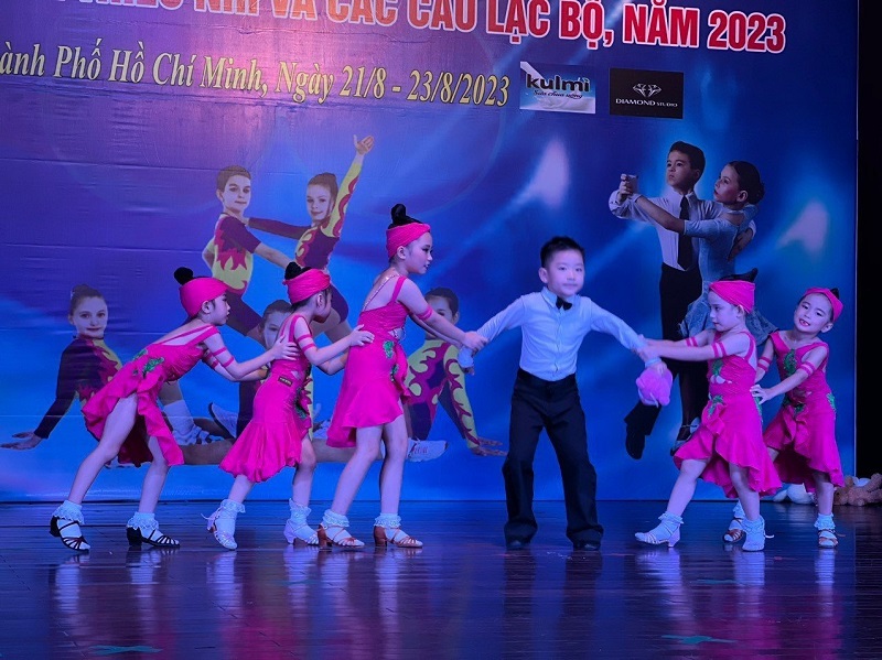 Thể dục AEROBIC và Khiêu vũ thể thao Thiếu nhi 2_2.jpg