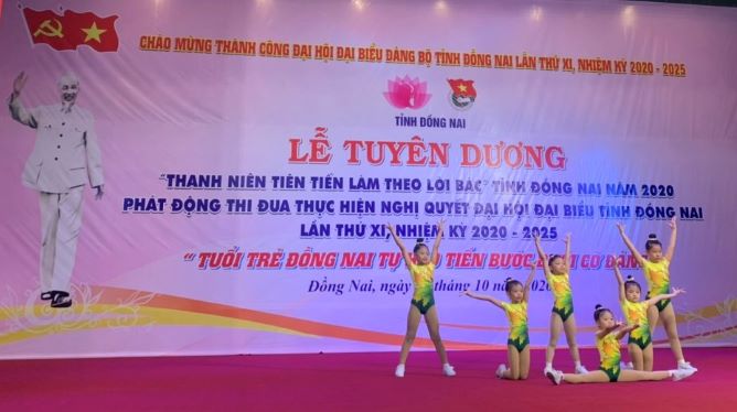 01 NTN 2020 anh 1 - tuyen duong dai hoi.jpg